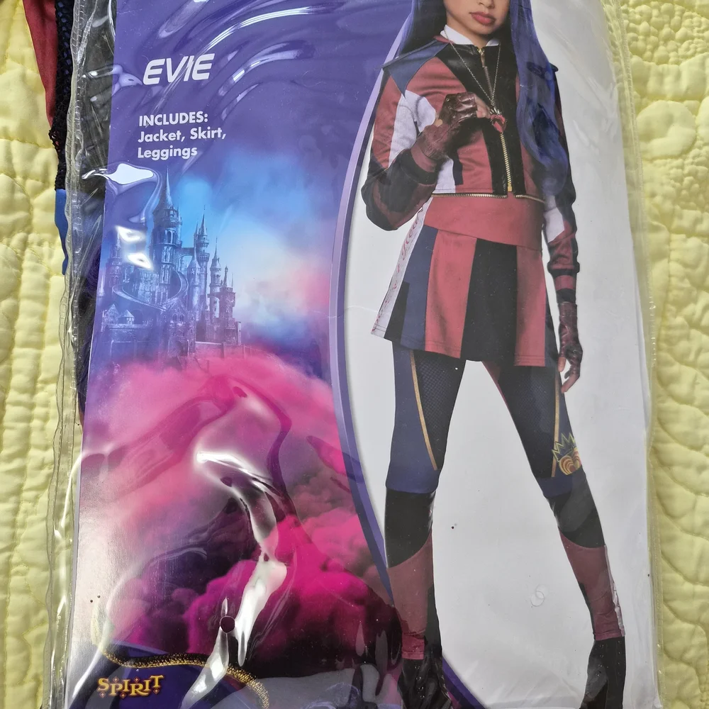 Kids Descendants Costume - Red and Blue - Picture 2 of 3